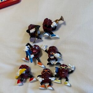 California Raisin Figurine Set